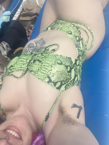 I bet you wanna lick my beach flavored pits