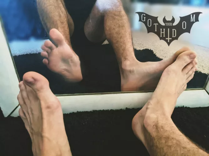 I bet you want to lick my sweaty post gym soles.