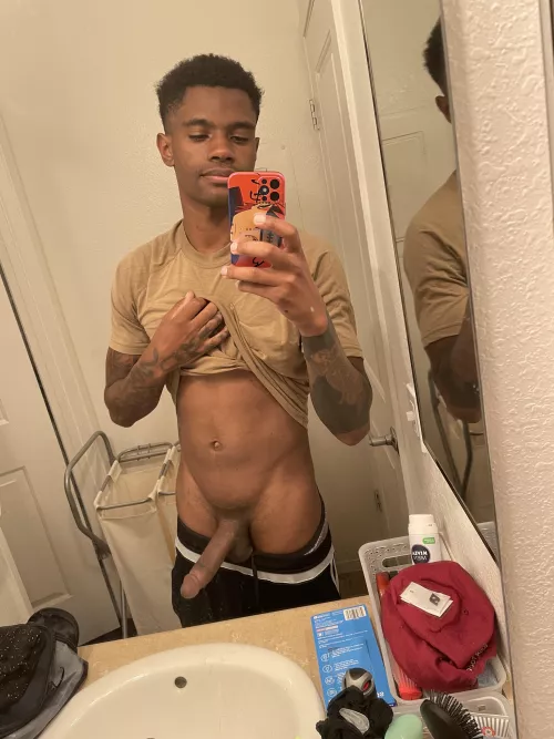 I blacked out one of my sleeves and wanted to show it :)