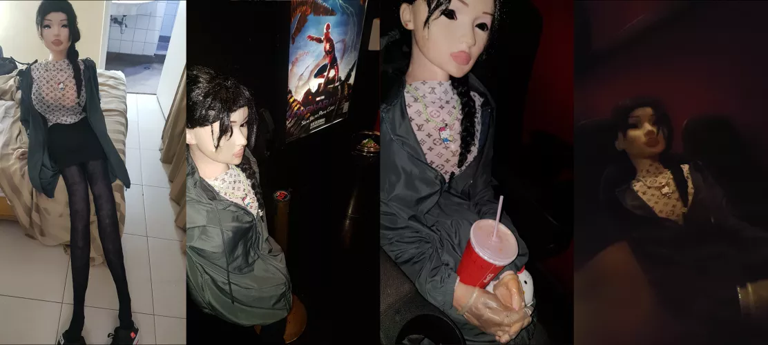 I bring my AI doll to a movie theater !!! Emotional...