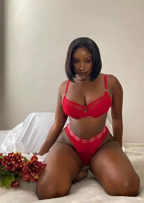 I brought flowers she made me cum