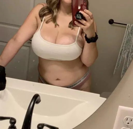 I can barely fit my boobs into this top I can barely fit my boobs into this top