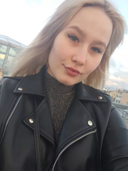 I can be a very naughty girl, will you spank me on that firm ass? I can be a very naughty girl, will you spank me on that firm ass?