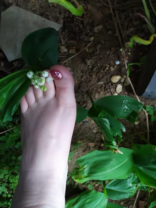 I can be gently with my feet...