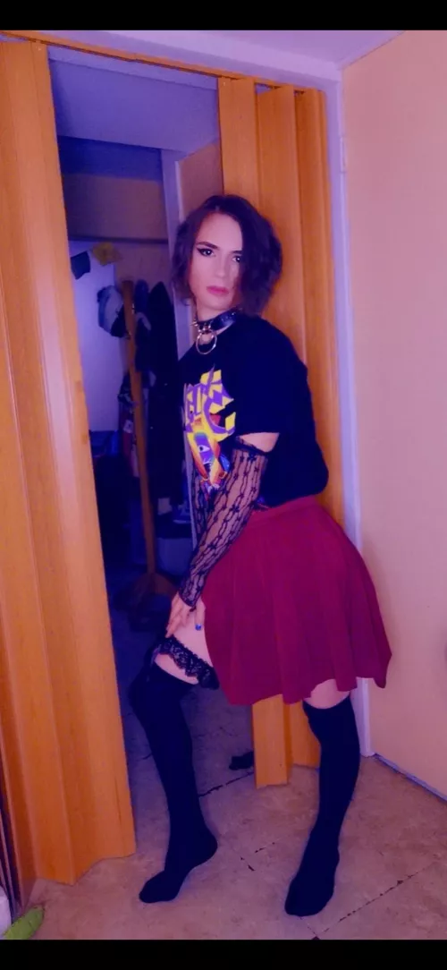 I can be your punk gf π€ππ€ I can be your punk gf π€ππ€