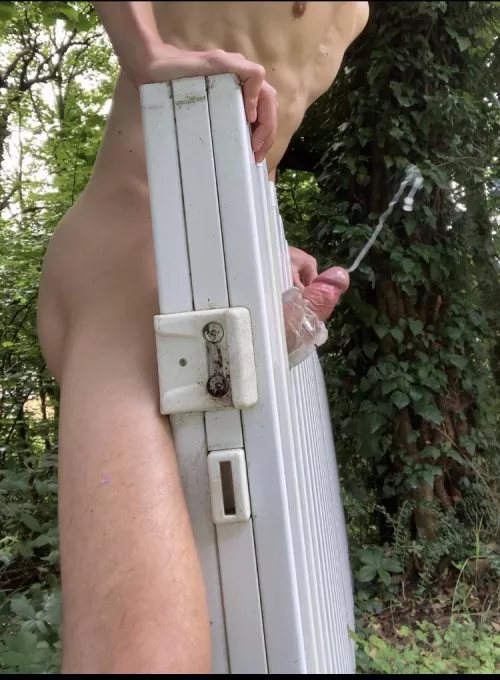 I can cum super far! My neighbor has seen it several times and I think his wife is having more and more doubts. He seems to like it πππ¦m23