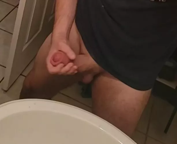 I can palm a basketball... if that gives you any idea on girth.