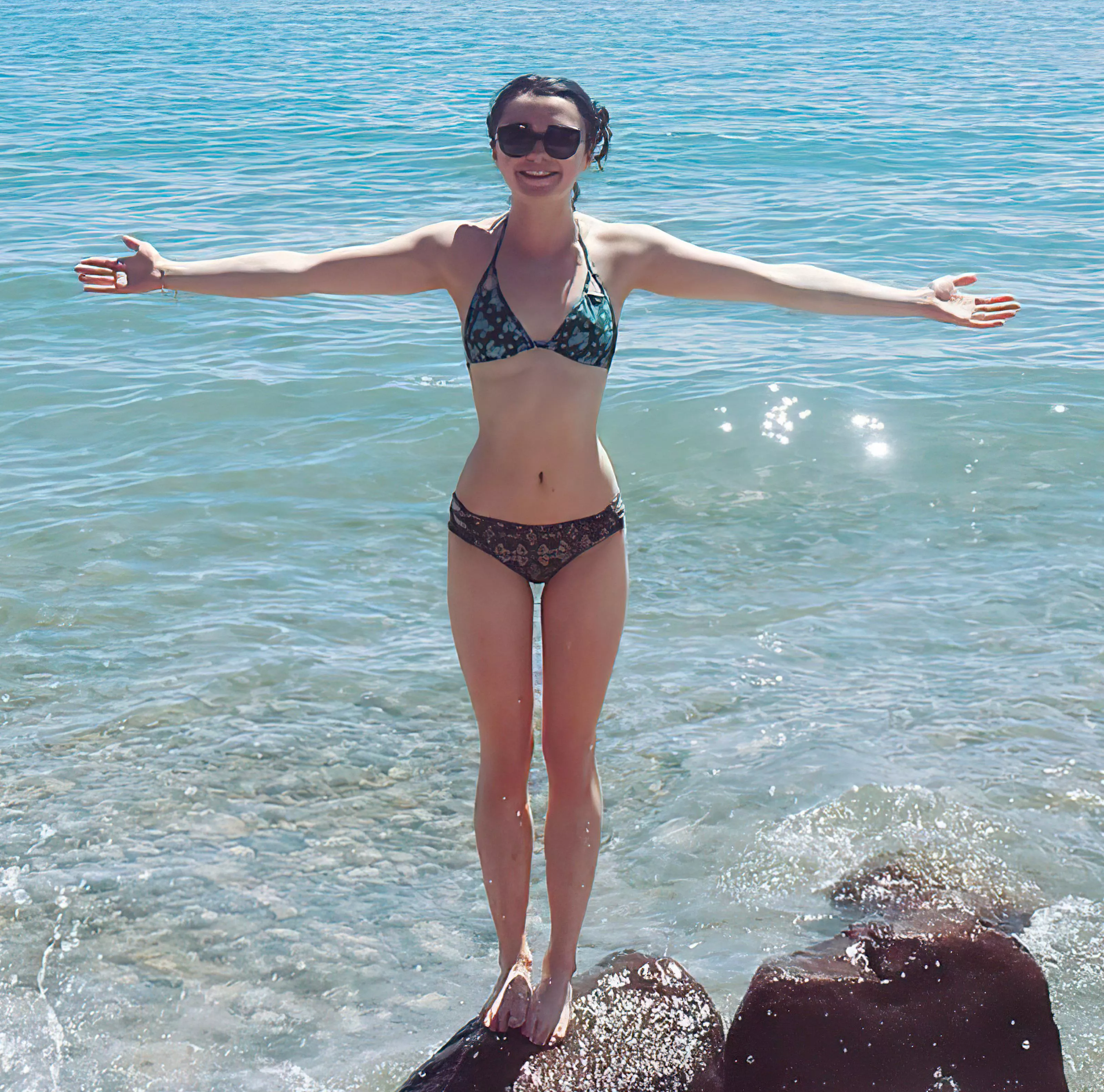 I cant stop edging and gooning for Maisie, she completely owns me this weekend. I cant stop edging and gooning for Maisie, she completely owns me this weekend.