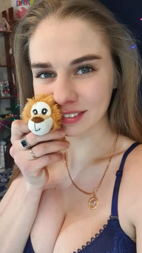 I caress my clitoris and think about how your long tongue will satisfy me. It makes me cum.๐
๐๐ฅ Do you like my thoughts?๐คค๐ฅ See the link below.