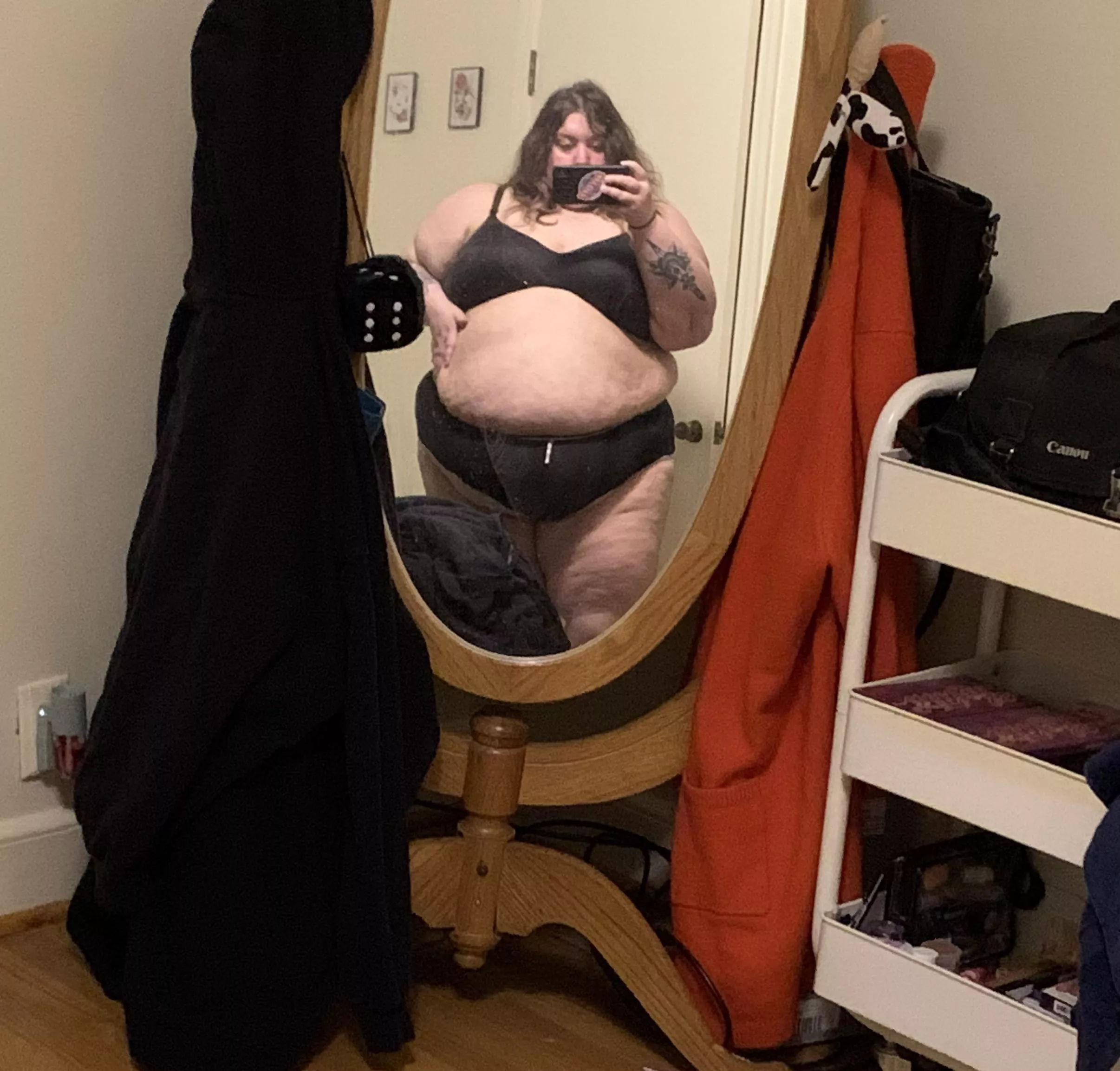 I could really use someone to keep me warm π I could really use someone to keep me warm π