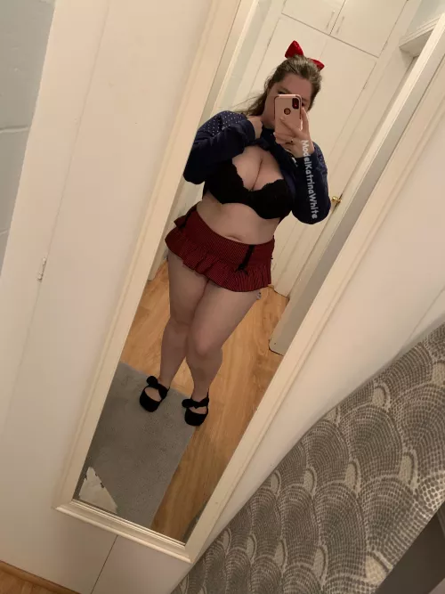 I couldn't remember if I shared this photo before or not but I just felt too cute not to share ;) I love this