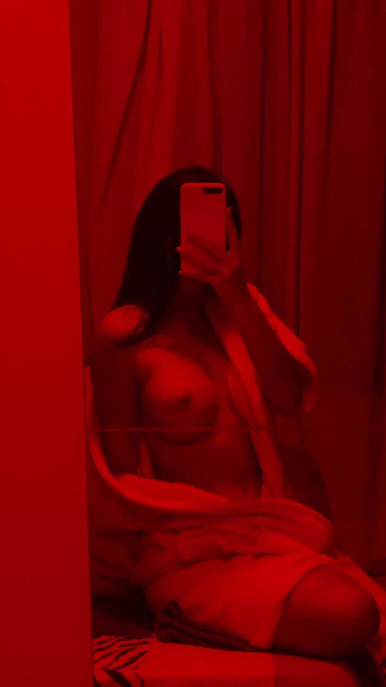 I deleted my last one because someone said i had fake boobs ( rate again tho x)