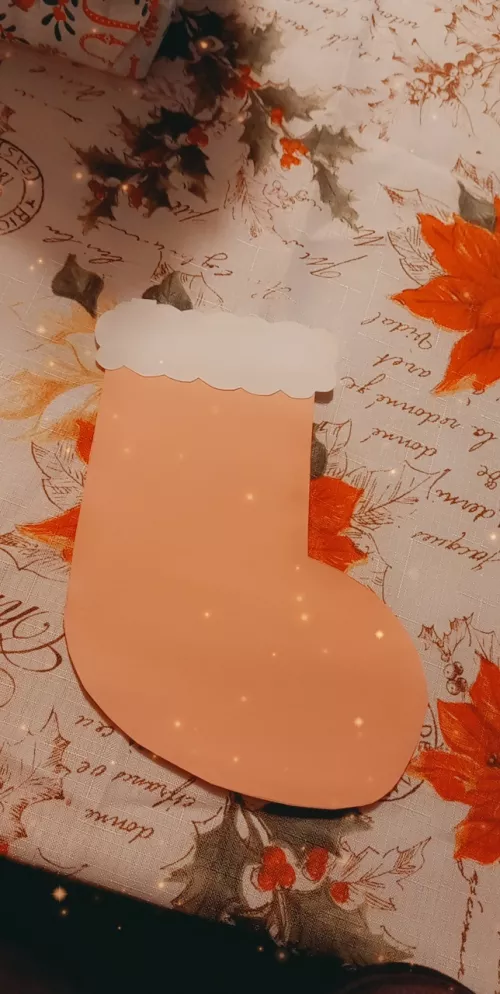 I didn't have a boot for Christmas π So I made one! #craftyprincess #SantaHasToGiveMePresentsNow #WishIHadGlitter