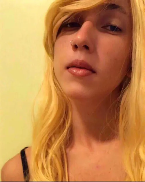 i didnt like my lips as a boy😅