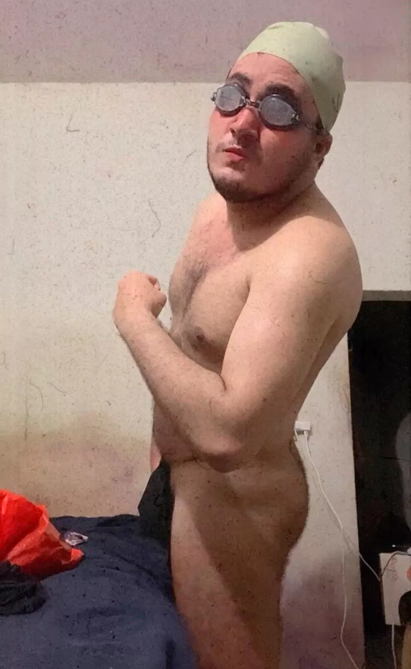 I do like swimming (M)