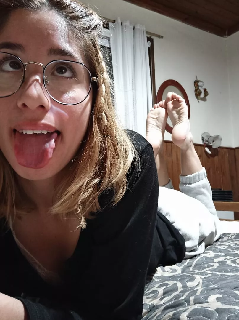 I don't know if you find this sexy at all but I wanted to give it a try!