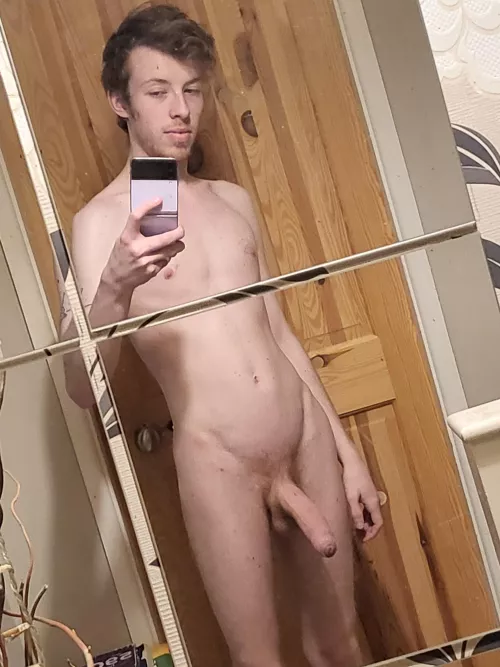 i dont like clothes, do you? 😋