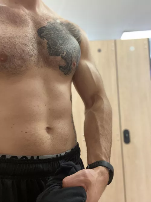 I don’t think I could get these veins popped any more if I tried 😬 I don’t think I could get these veins popped any more if I tried 😬