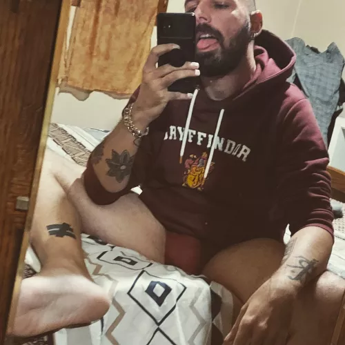 I don't think I fit in, but fuck it 🤣🤣