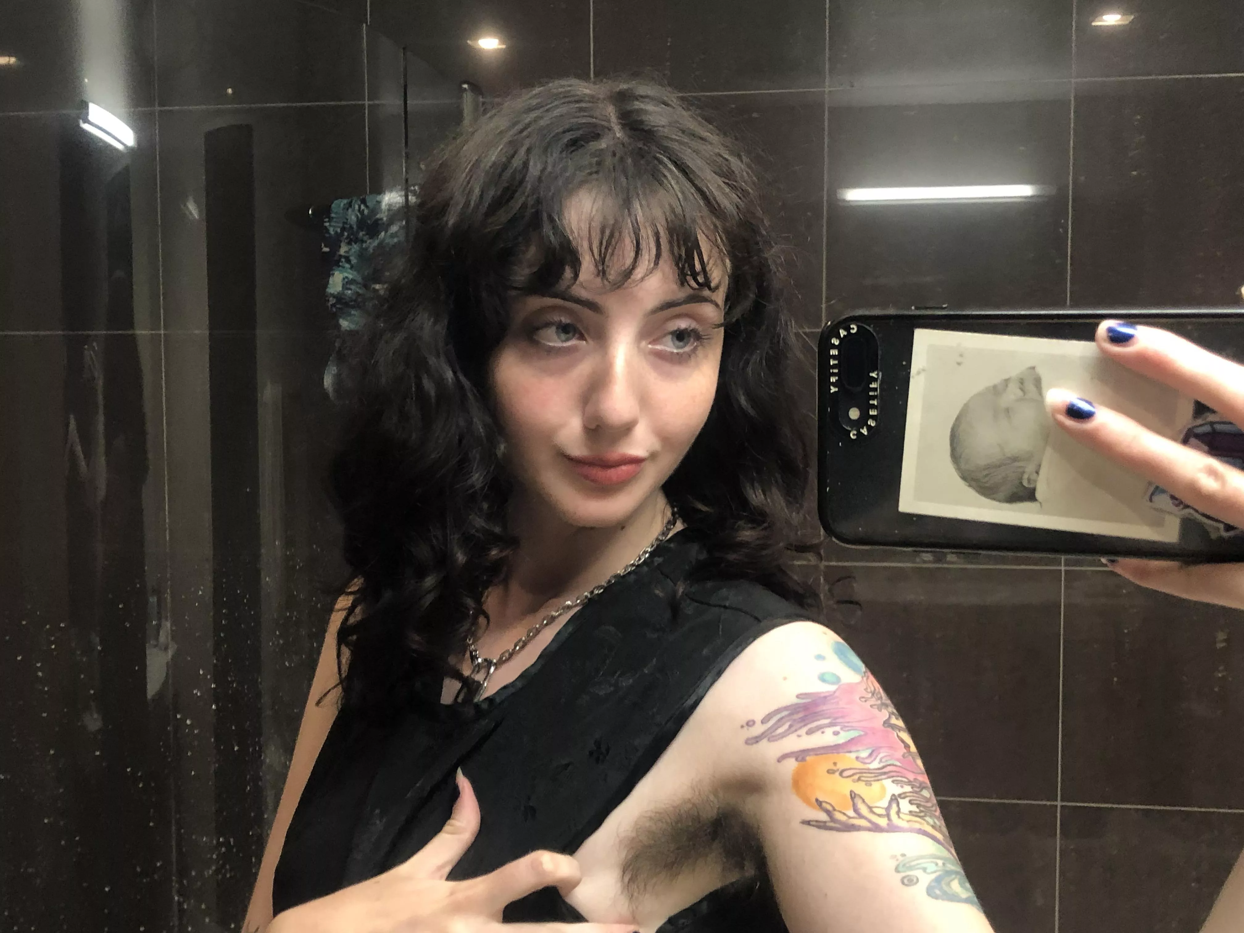 I don’t wear deodorant btw 😌✨