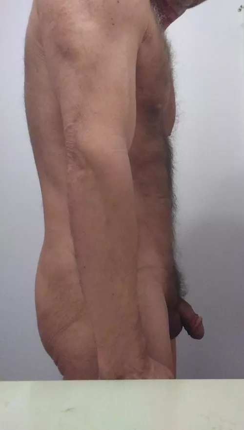 I doubt anyone really gives a dam about my pubes