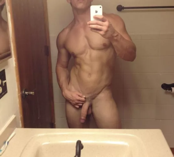 i dropped something under the sink, will ya get on ur knees and get it for me? @natecuriousjock