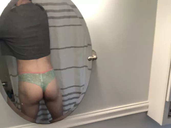 I feel like a little slut today hehe