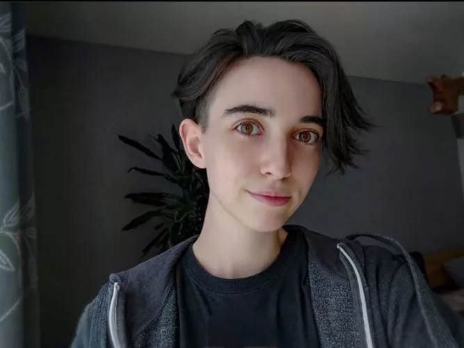 I feel like I look like a vampire today I feel like I look like a vampire today