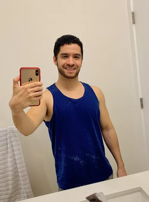 I feel like I’m too skinny, I need to eat more ☺️ I feel like I’m too skinny, I need to eat more ☺️