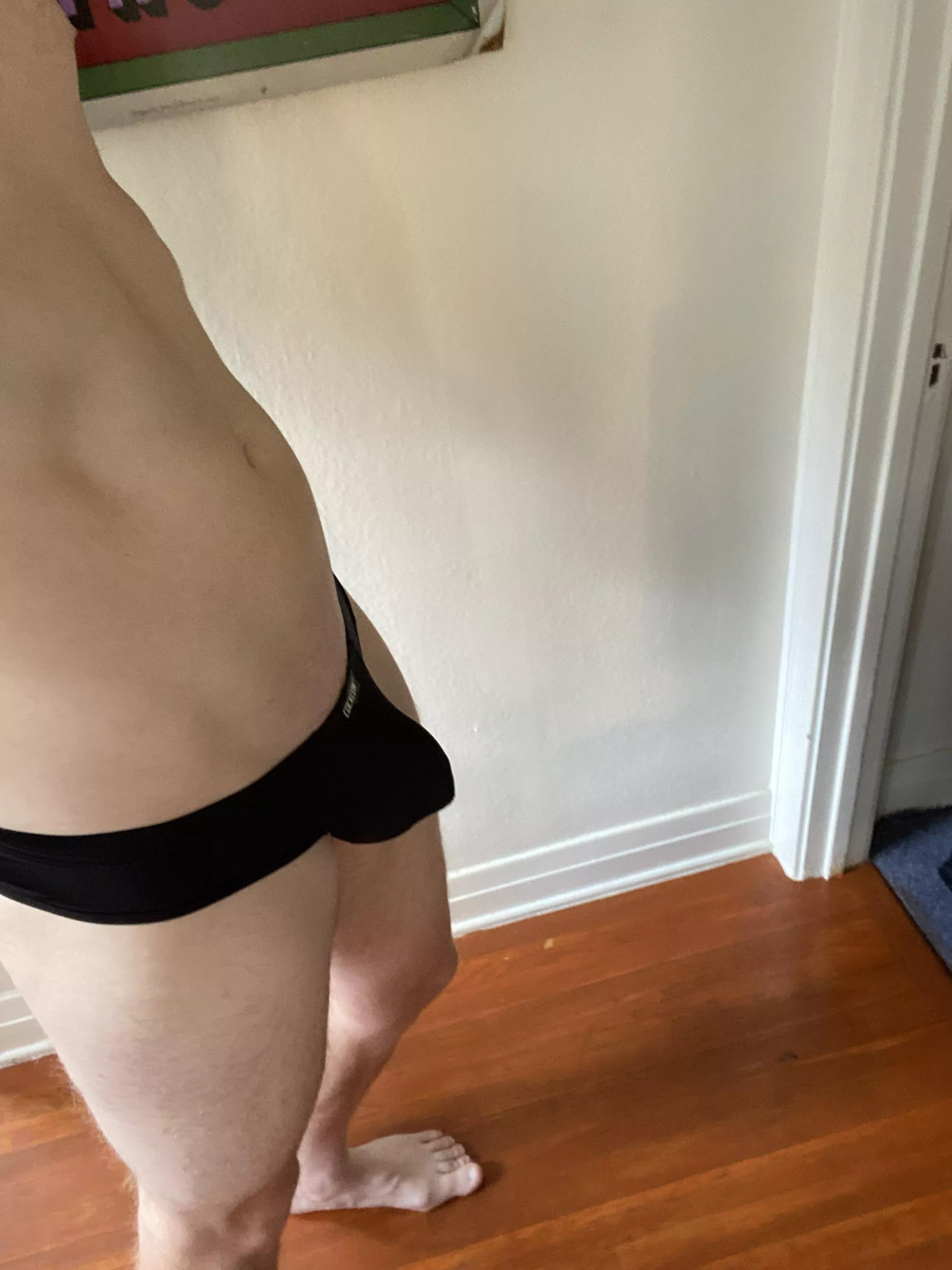 I feel like my bulge is comically large for only being 6”