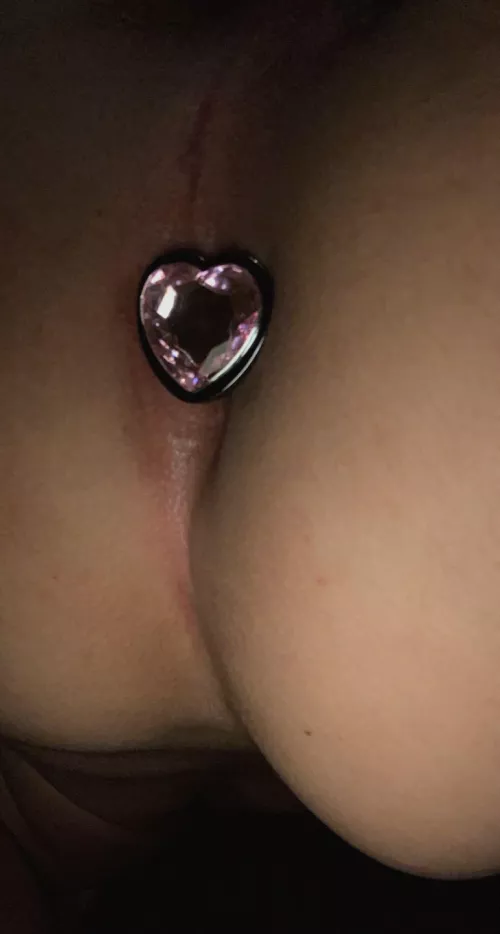 I feel like such a cute slut with my buttplug in my pretty bussy do you like it daddy? 🥰🍑💦 I feel like such a cute slut with my buttplug in my pretty bussy do you like it daddy? 🥰🍑💦
