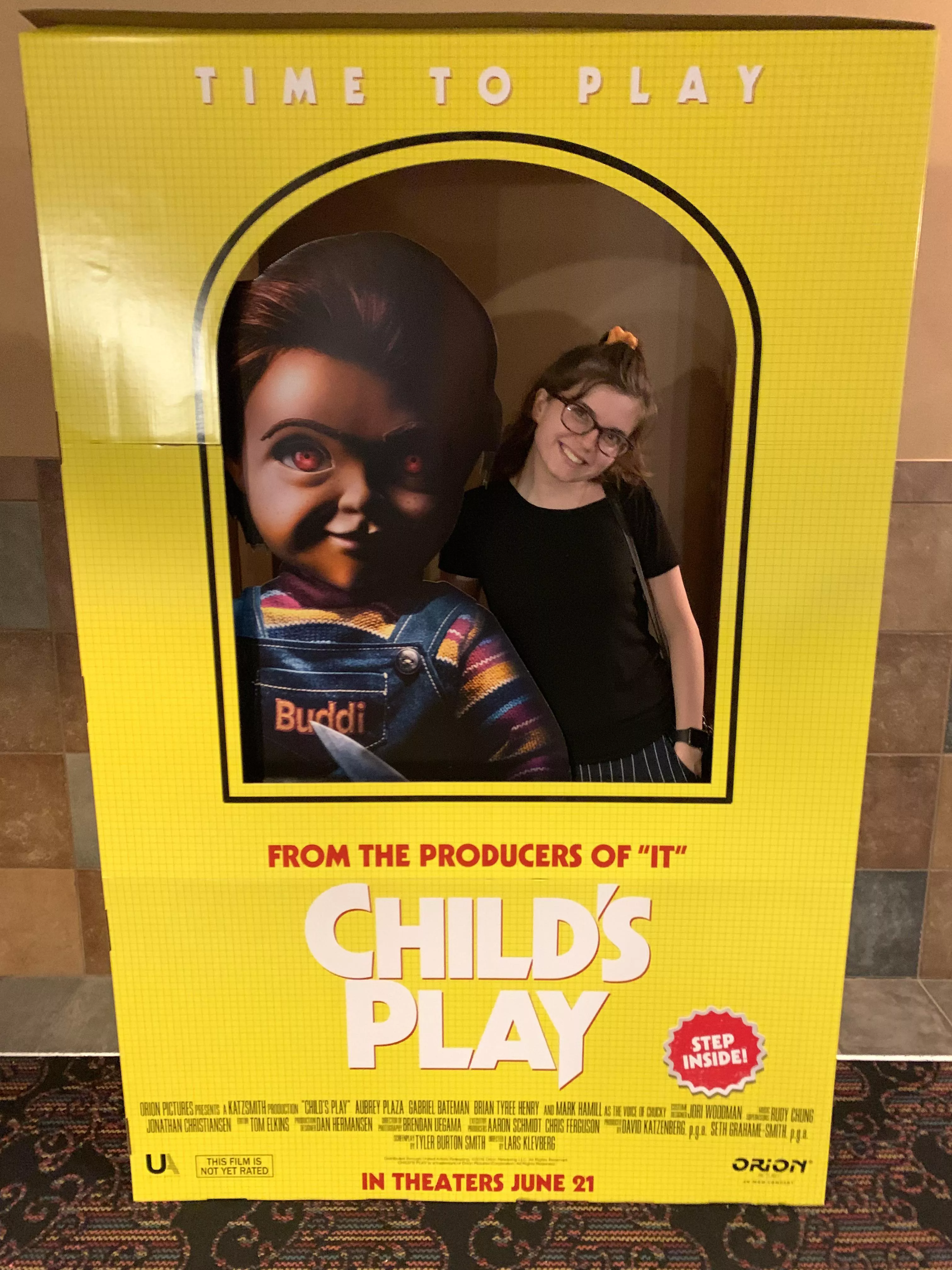 I felt so cute next to my pal 🔪