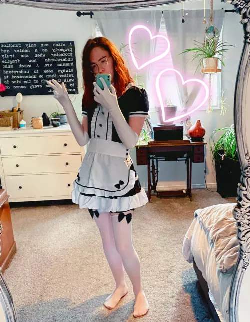 I finally got a fuckin maid dress Iβm sooooo happy!!!!!!! I finally got a fuckin maid dress Iβm sooooo happy!!!!!!!