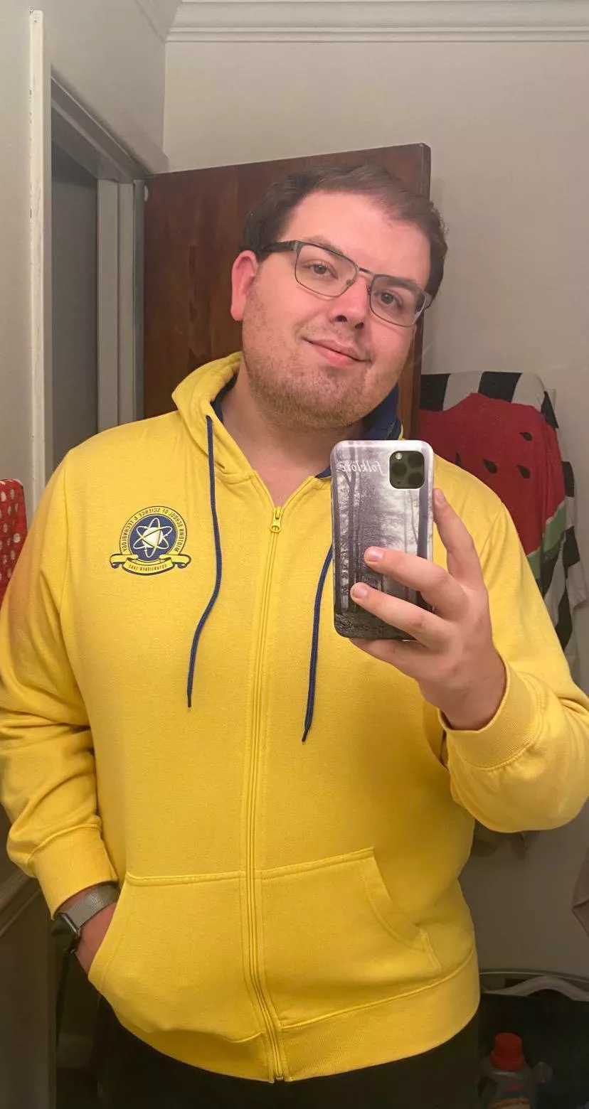 I fit into this hoodie from 4 years ago now that I’ve lost 90 pounds
