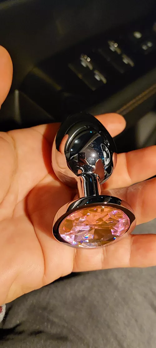 I forgot how big this plug is... it took me a good minute to put it in