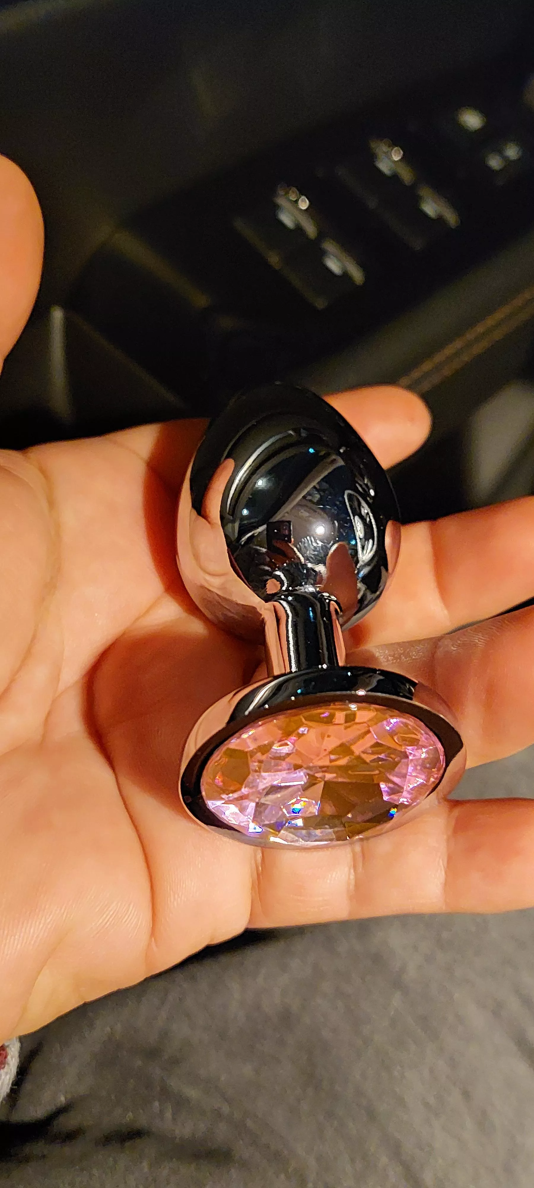 I forgot how big this plug is... it took me a good minute to put it in