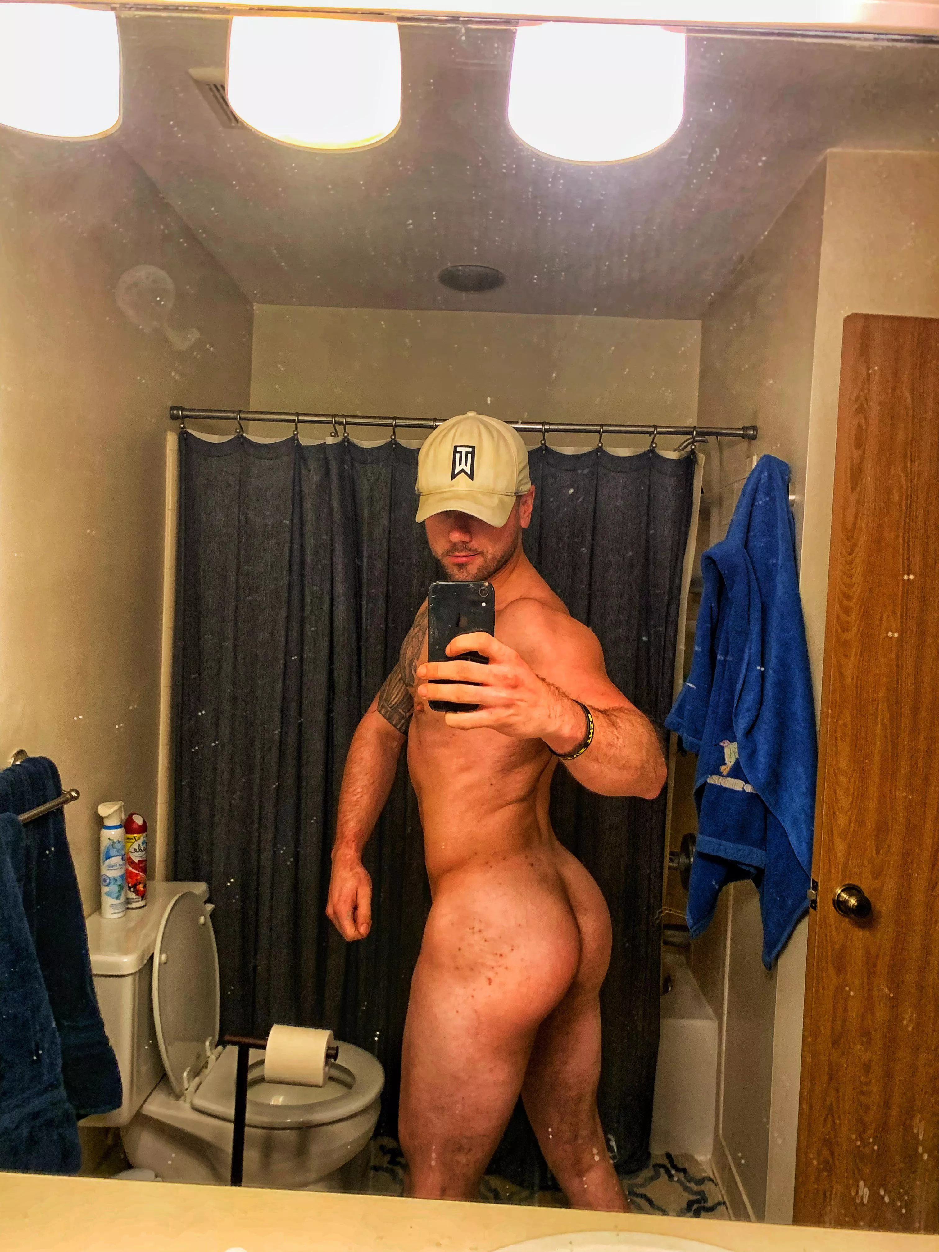 I get my bubbly ass slapped all the time