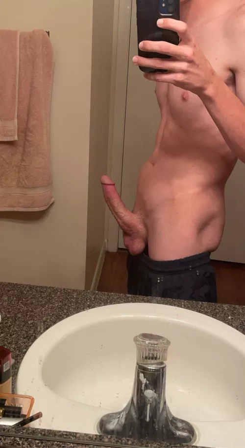 I get so horny when I post