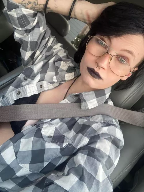 I got all dressed up for once 🖤💀🖤