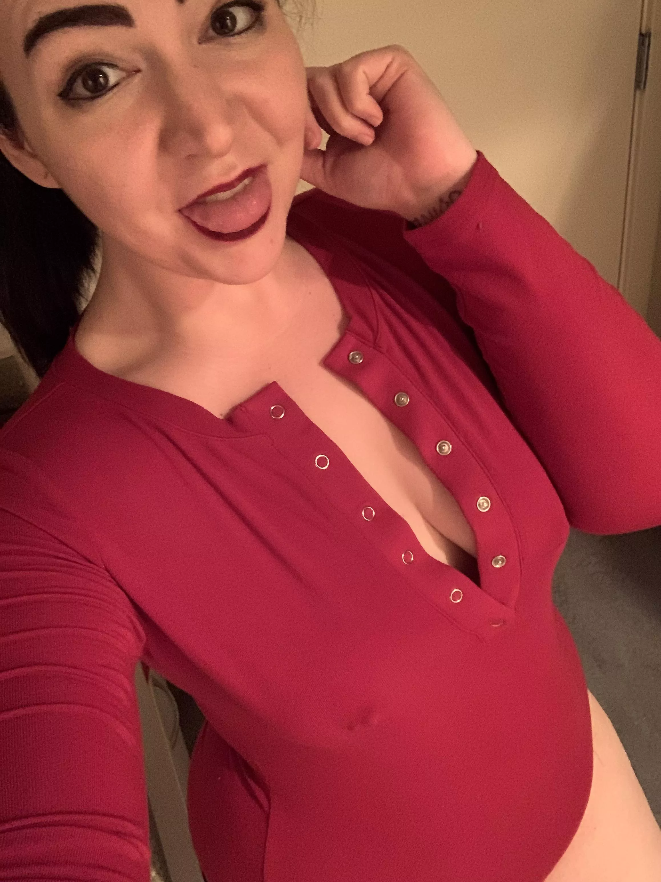 I got my first leotard/bodysuit and I'm kind of digging it (26F) I got my first leotard/bodysuit and I'm kind of digging it (26F)