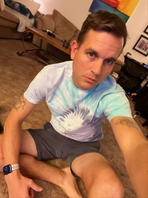 I got the blues. Tell me a joke or recommend a song. I got the blues. Tell me a joke or recommend a song.