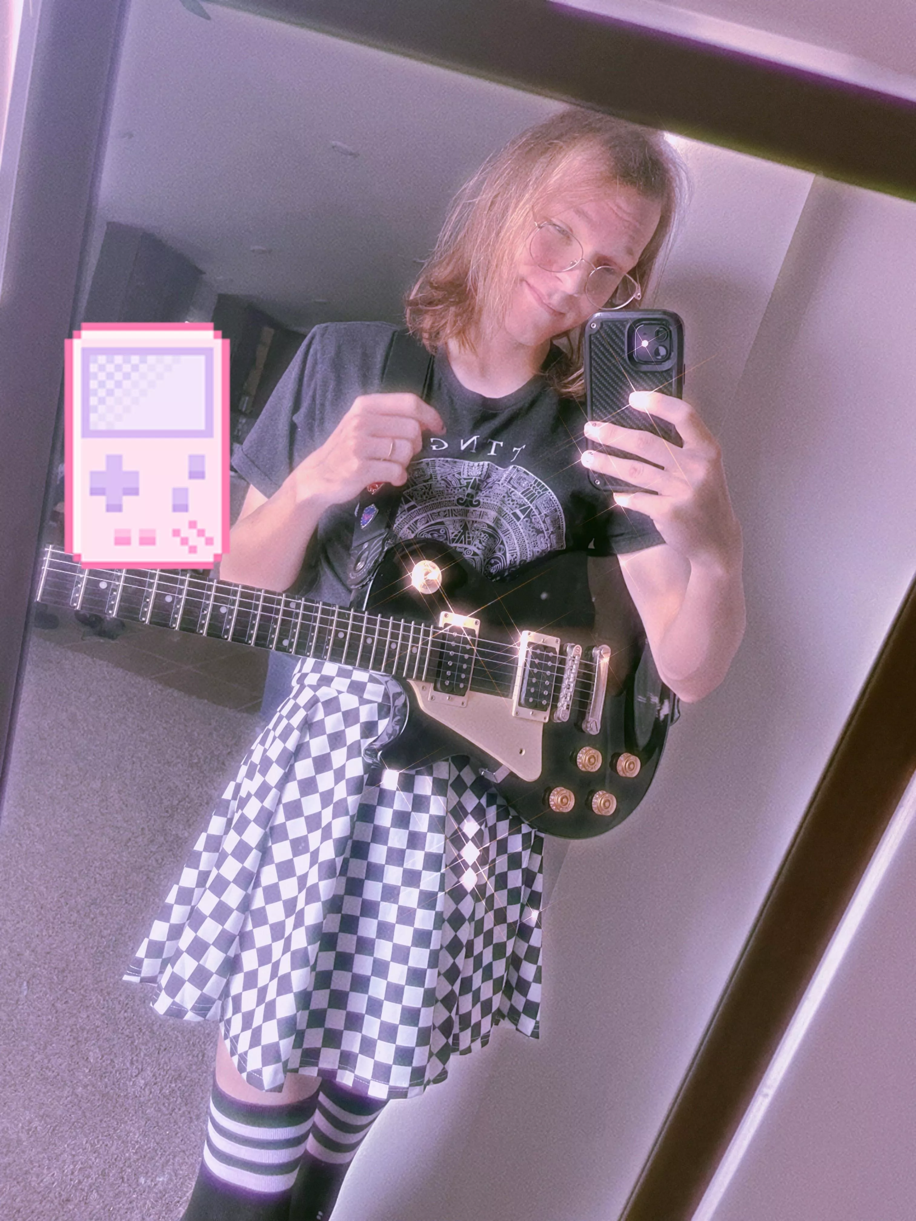 I guess a lot of fems do play music huh? Sound Engineer and musician here 👋