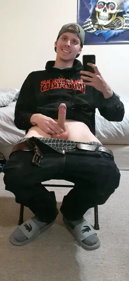 I had a fear of showing my face in nudes for so long, afraid I would be called out. But once I did it, it felt so freeing. Everyone gets horny, every man has a penis, why should I be ashamed to show mine? I had a fear of showing my face in nudes for so long, afraid I would be called out. But once I did it, it felt so freeing. Everyone gets horny, every man has a penis, why should I be ashamed to show mine?