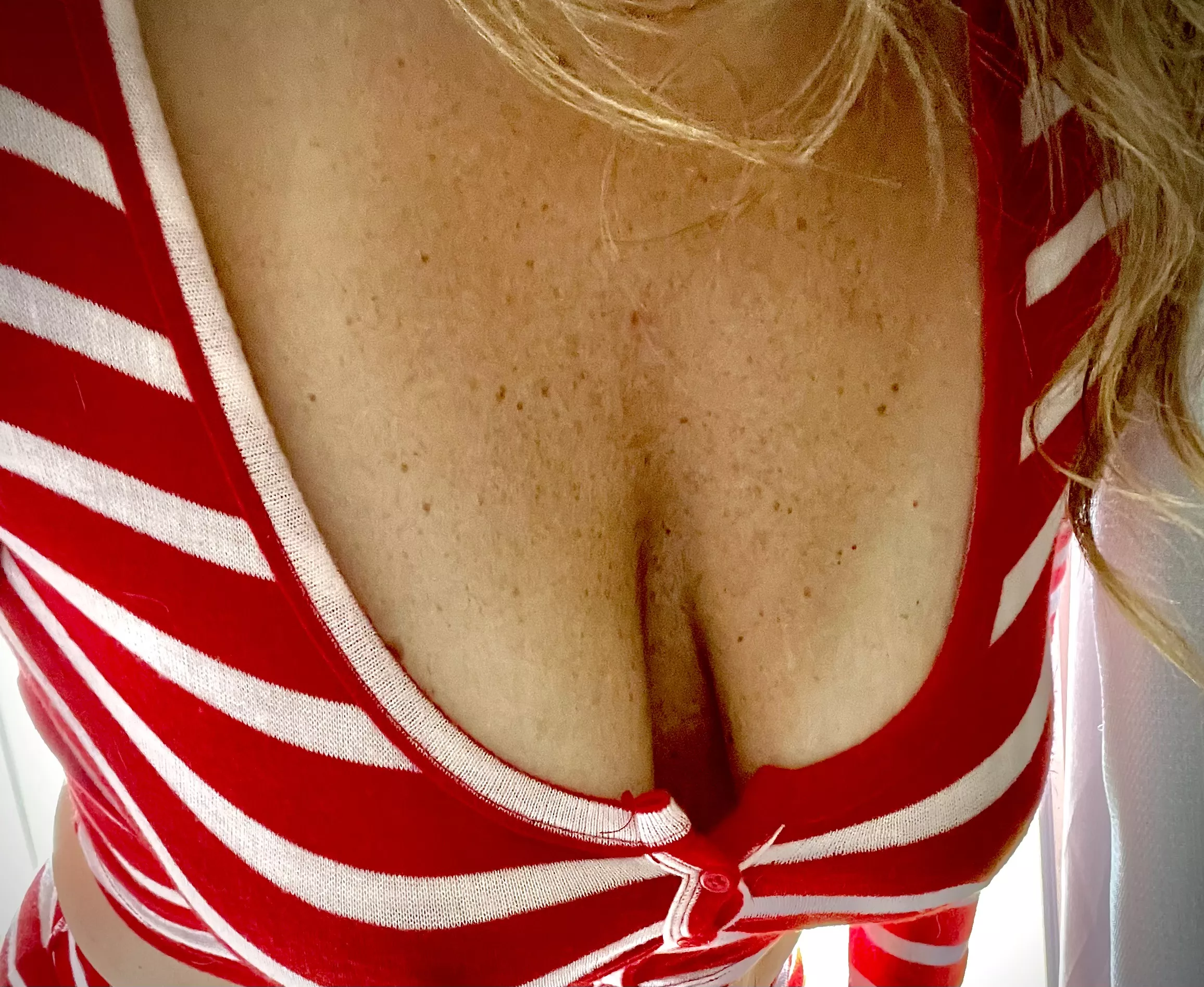 I had to give a sneak peek of some Christmas Jammie’s I bought for an upcoming set. Just wait for the full set! 💋