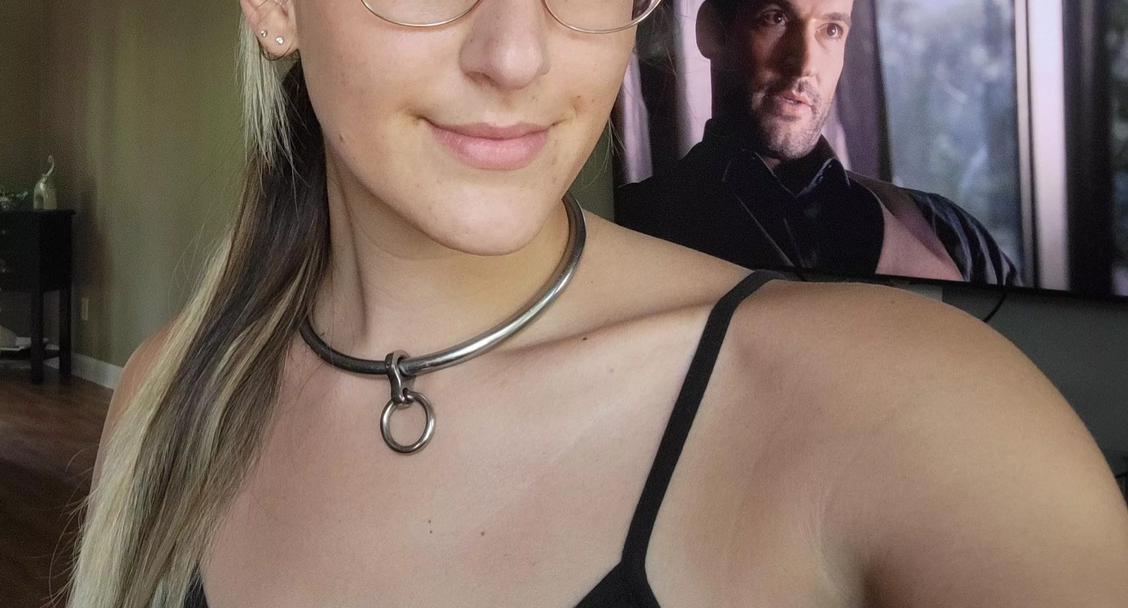 I have a new locking collar on it's way. I love the feeling of metal locked on to my body.