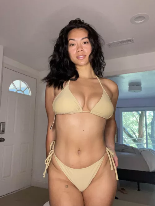 I have a sexy stomach, donโt you agree?