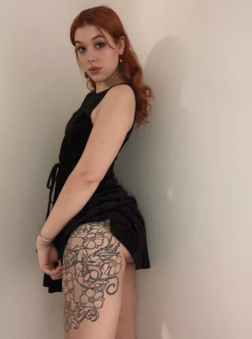 I have tattoos but I'm not sure if I'm hot π