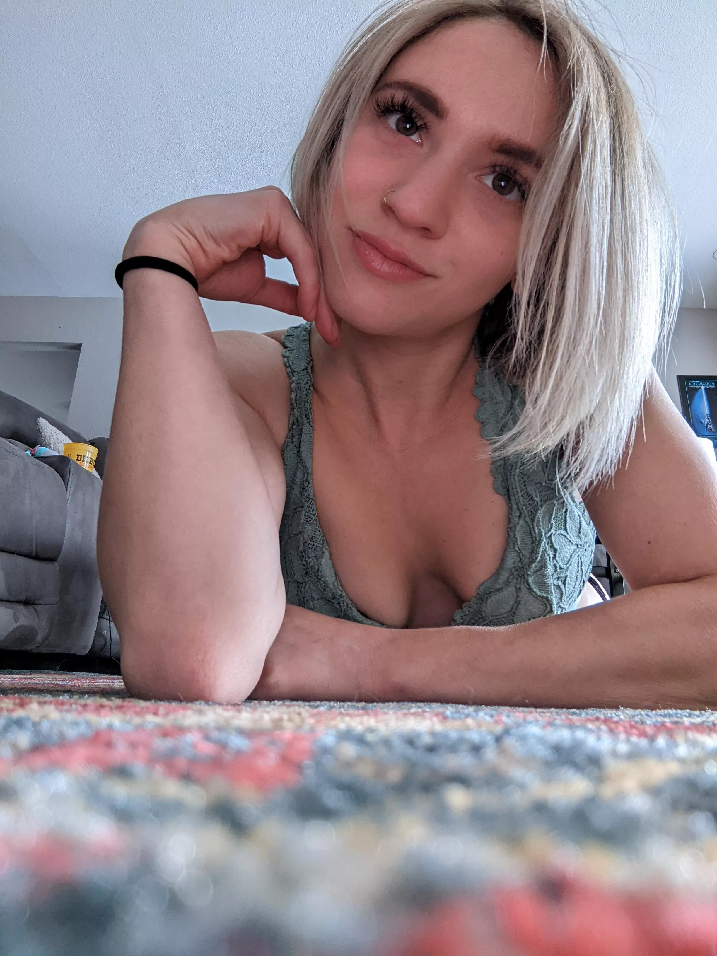 I havent been here in a while! Do you still like me when i only show my face?