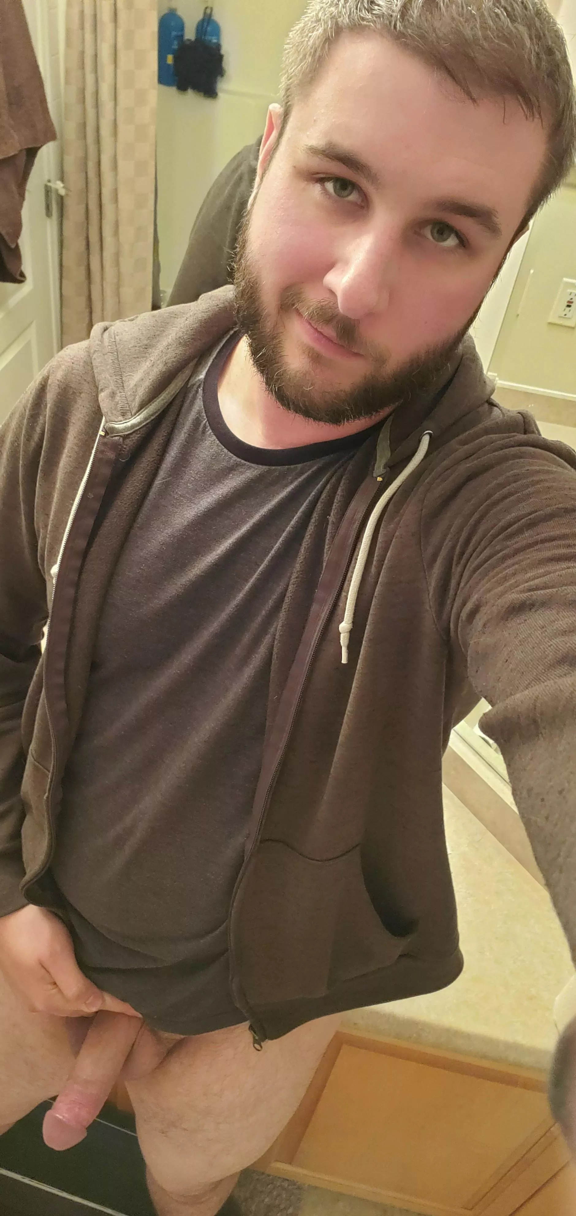 I hear sex helps with headaches. Anyone want to help my hurt head? 😋 I hear sex helps with headaches. Anyone want to help my hurt head? 😋