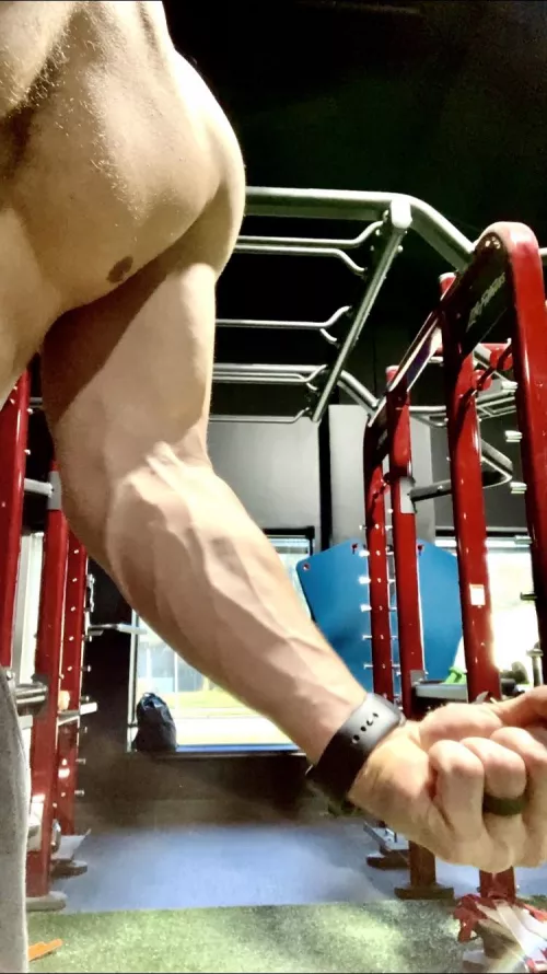 I hear you all like vascular men ;) I hear you all like vascular men ;)